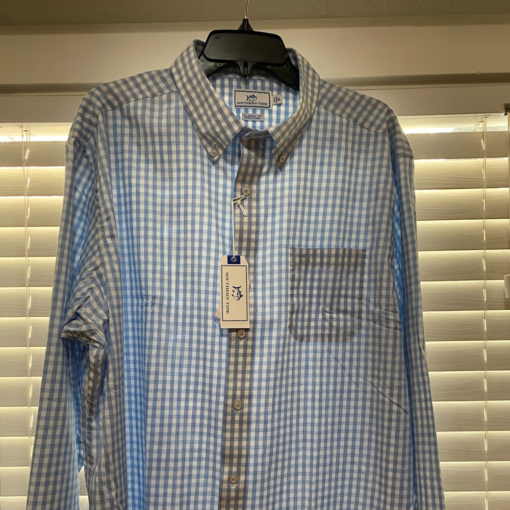 Southern Tide Button Up Shirt - NWT.